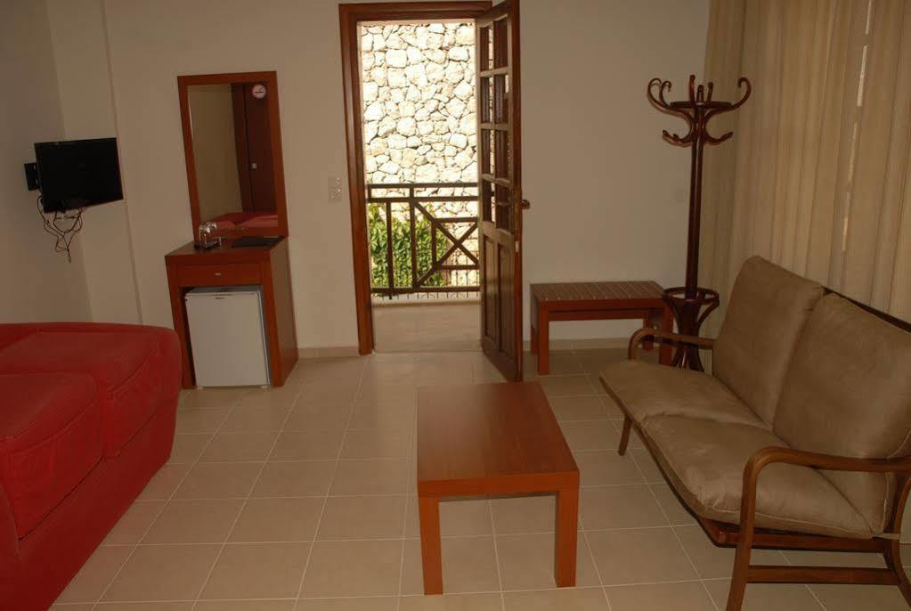 Saray Hotel Ölüdeniz Esterno foto